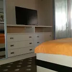 Alisia Apartment *