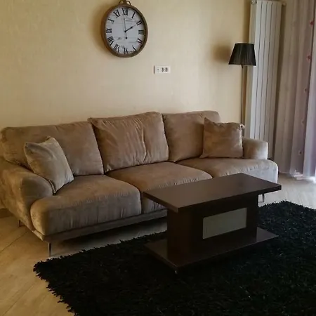 Alisia Apartment